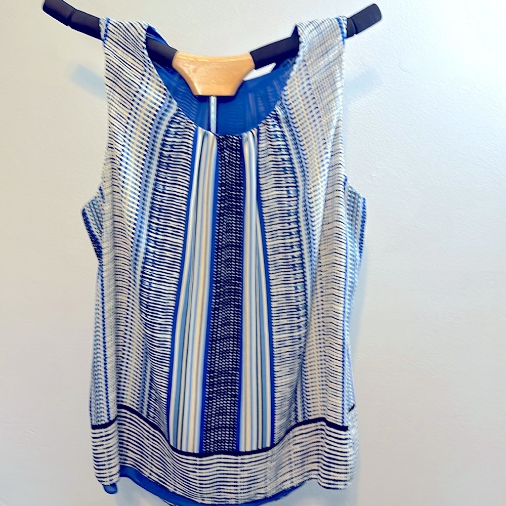 Sleeveless blouse